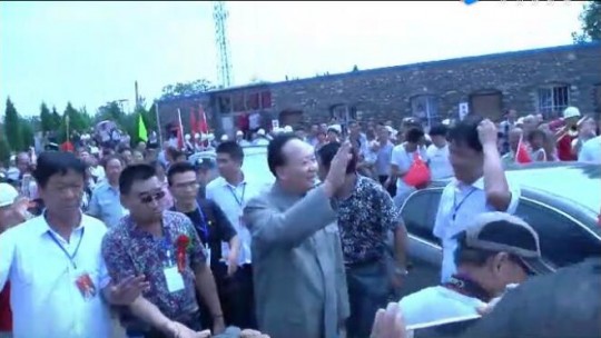 “毛主席”走進(jìn)中國林州慈源寺