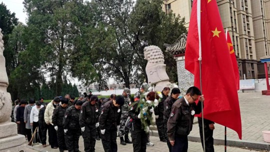 王吏目村村兩委緬懷先烈 傳承紅色血脈 譜寫時(shí)代新篇章