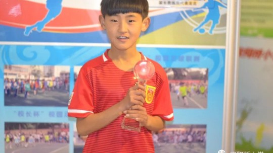 安陽橋小學(xué)球員嶄露頭角 河南建業(yè)U12拋來橄欖枝
