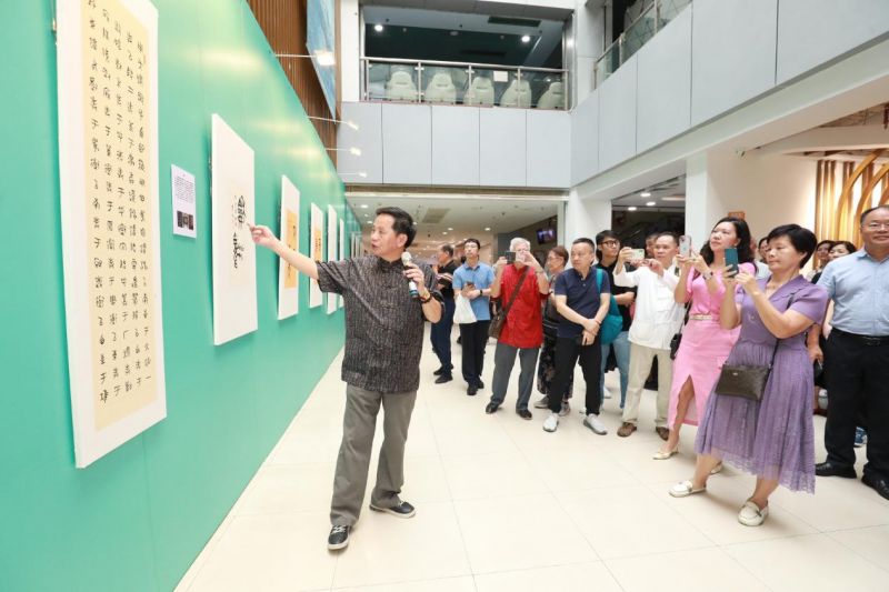 遠(yuǎn)古的呼喚，筑夢(mèng)新時(shí)代 ——辜慧龍書(shū)法作品展在廣州市青年文化宮隆重開(kāi)幕