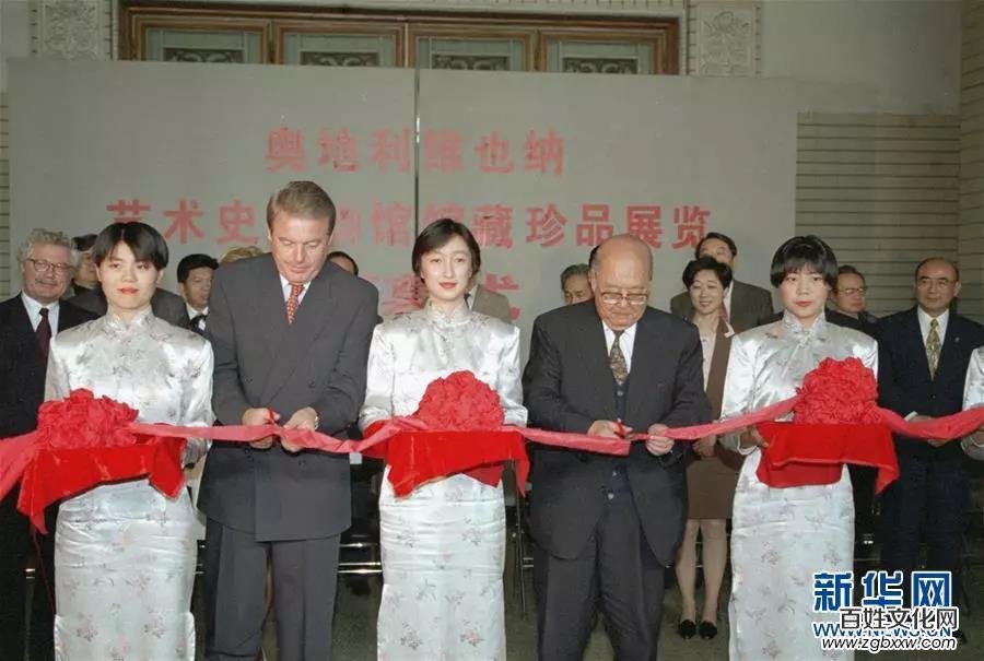 王光英同志遺體在京火化，習(xí)近平等到八寶山革命公墓送別