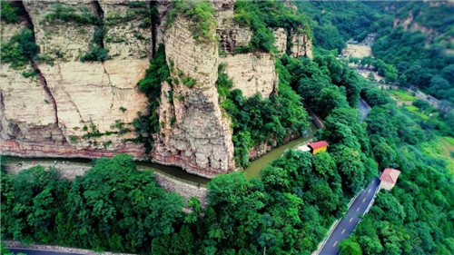 紅旗渠風景區(qū)有序開放 迎來首批游客