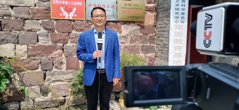 全國道德教育新聞人物頒獎(jiǎng)  安陽志亮愛心團(tuán)隊(duì)增光彩