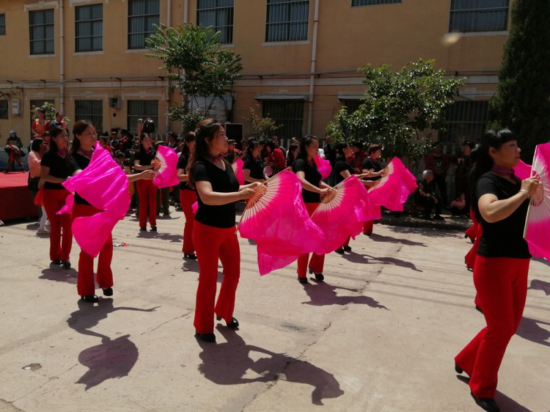 南固現(xiàn)村：載歌載舞歌盛世 吃水不忘挖井人