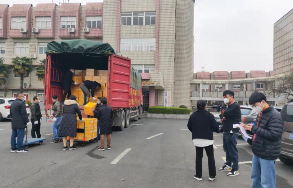 常州疫情企業(yè)助力 仙寓龍泉捐贈(zèng)價(jià)值25萬元富硒水