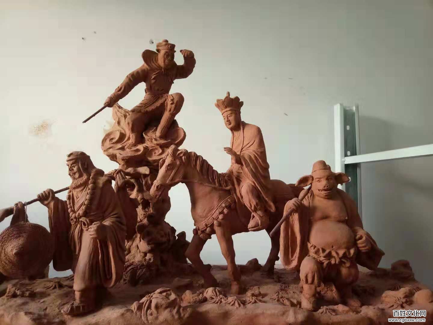 妙筆繪丹青 巧手塑經(jīng)典——訪(fǎng)河北省美術(shù)家協(xié)會(huì)會(huì)員周榮全