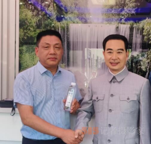 仙寓山泉（龍、壽、佛）硒礦泉水省代簽約在仙寓山舉行