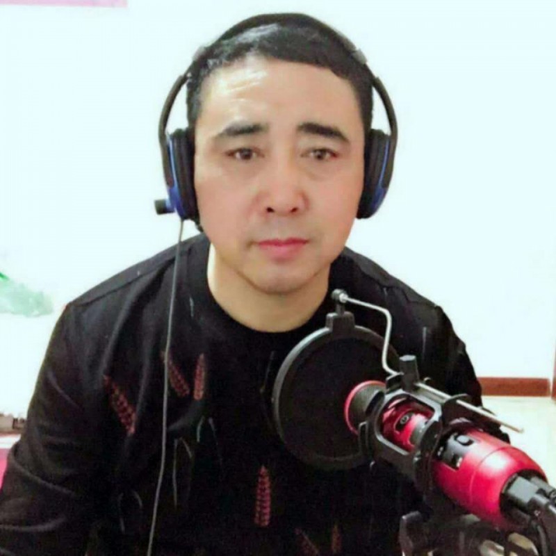 段鵬堯：西散南國(guó)文學(xué)社副主編