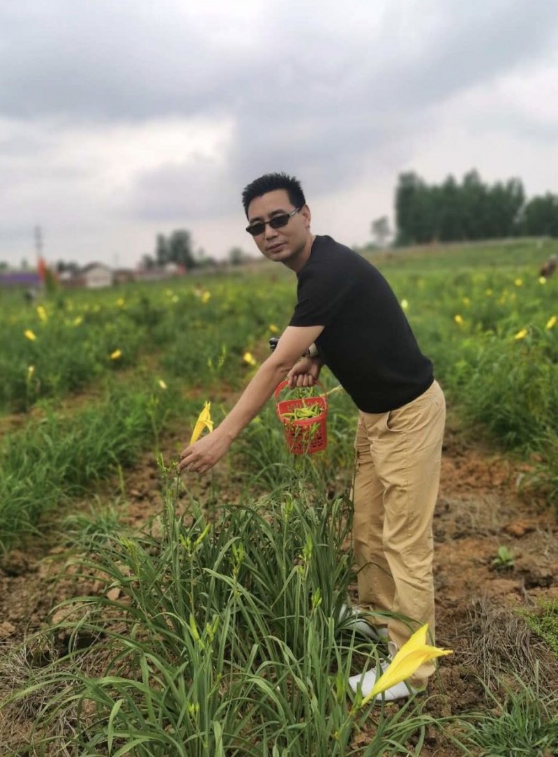 李景：西散南國文學(xué)社副社長