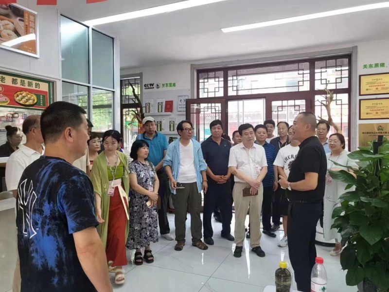 “肝膽相照”正念杯中國文藝名家文學(xué)書畫攝影青州采風(fēng)創(chuàng)作論壇暨頒獎(jiǎng)活動(dòng)成功舉辦