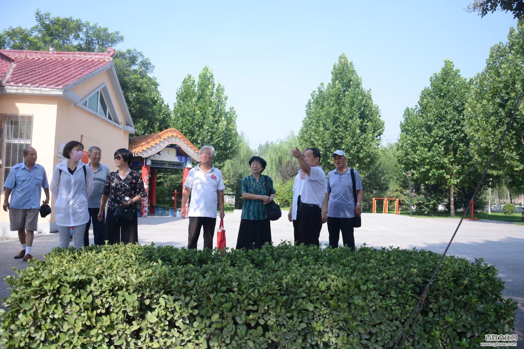 萬眾同歌頌共產(chǎn)黨 美麗李石門花盛開