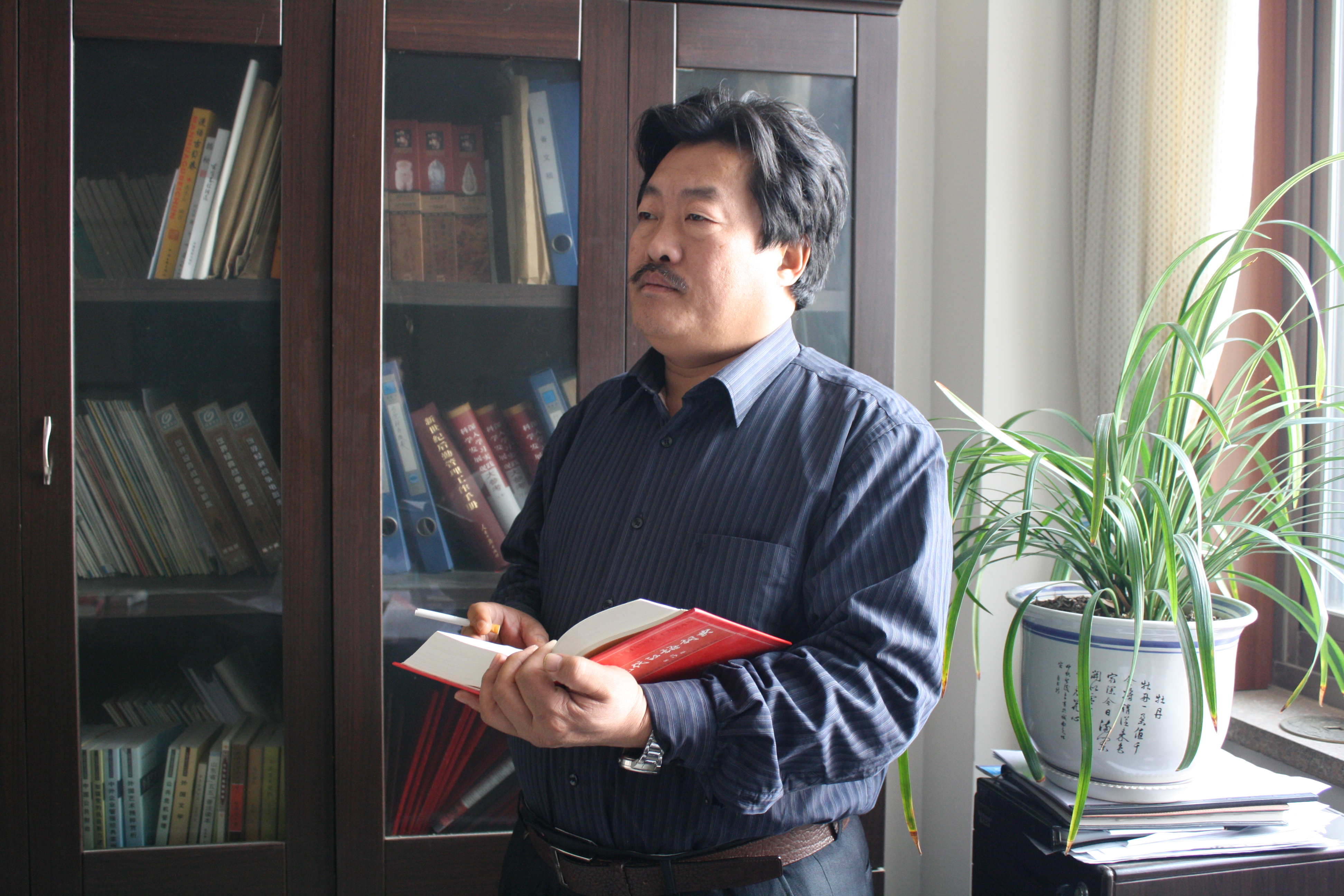 中國當(dāng)代實力派優(yōu)秀作家 張春明